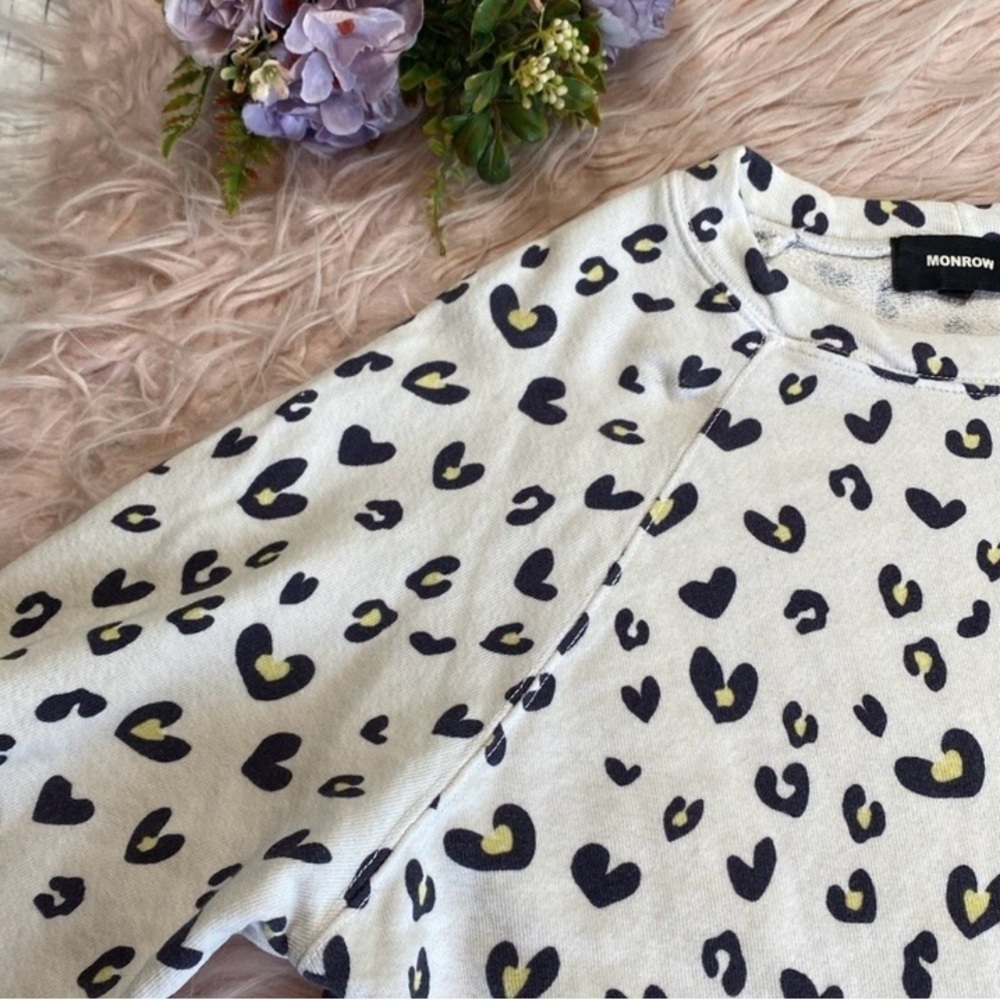 Monrow White Raglan Black Leopard Hearts Sweatshirt, Size Large - Picture 8 of 10